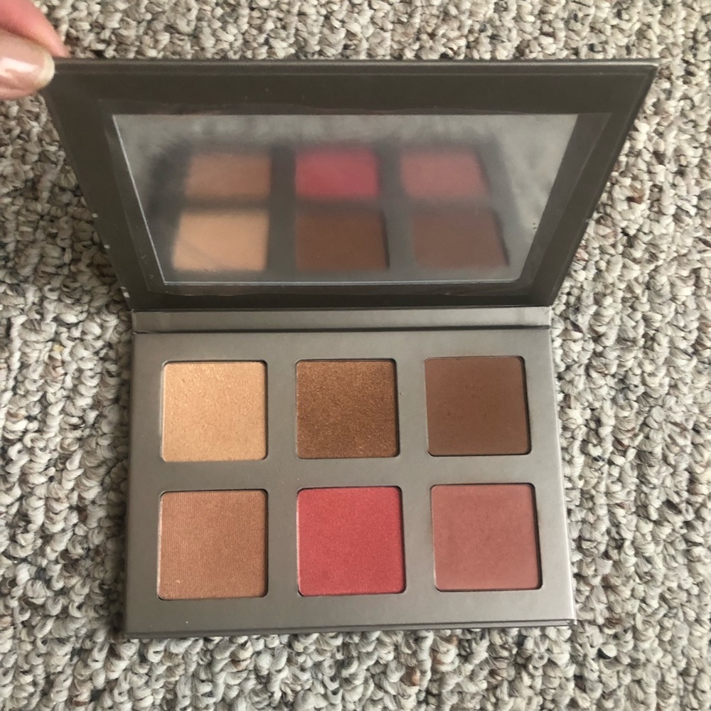 Iconic London Blaze Chaser Face Palette